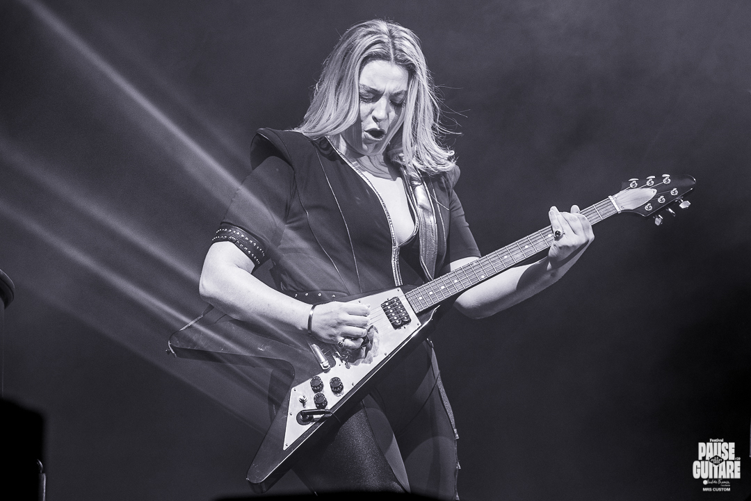 PG25_jeudi_prat_Artiste_Santa_MrsCustom-44