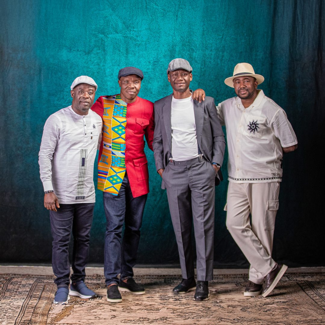 _08I0699 allongée _08I0699 allongée